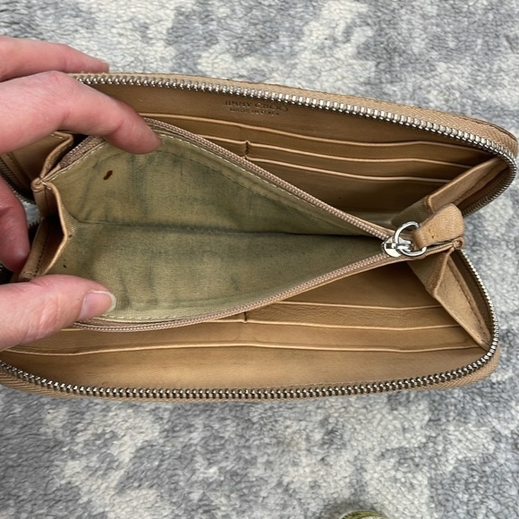 Jimmy Choo Filipa Zip Around Leather Star Studded Wallet Long Tan Silver - Picture 12 of 17